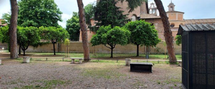 Un reloj fabricado en China y daños producidos en España. La globalización y el parque de los naranjos en Roma.